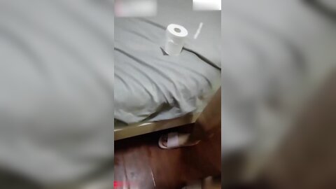 七七小婊妹四部合集 被大屌表哥按住七七狂射嘴里暴力深喉口爆给玩哭了