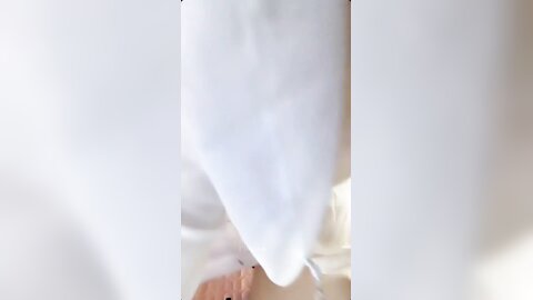 年7月，新人，极品荡女，【伊婉】，肤白貌美，奶子很圆润，御姐类型最让人心动，精彩刺激推荐