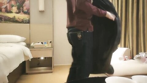 漂亮小姐姐 这么多水还有声音 水多不好吗 撞太猛了肚子痛 身材苗条大长腿 被大哥操的小娇乳