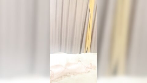 黑丝高跟美眉 鸡吧小不说还不卖力有这样操逼的 啊啊不行了快射 不行你不是说要快点 身材苗条被大哥无套