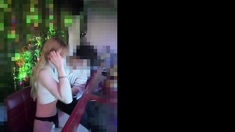 FC2PPV-4507173 [複数]****zynxzjo* [生中出し][トイレ追い討ち]夢のような飲食店に出会いました。脱衣ゲームしてたら盛り上がってそのまま撮影まで持って行けたスレンダー美形の女大生の一部始終。