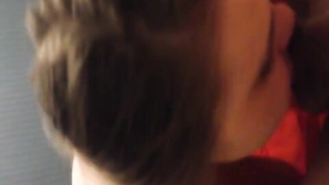 Amateur Girlfriend Sucking On A Fat Cock Like A Professional
