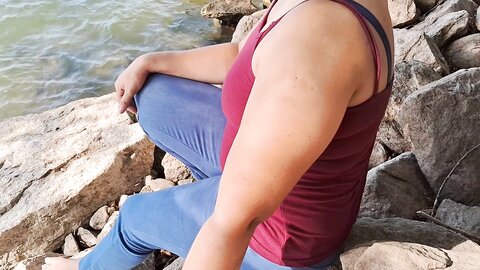 වේසා කමේ යන එකිට එකෙක් සෙට් වෙලා වැව ලගදි ගලේ තියන් කිම්බ පැලුවා Asian