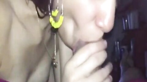 Awesome Bitch Sucking A Fat Cock And Making It Cum Hard