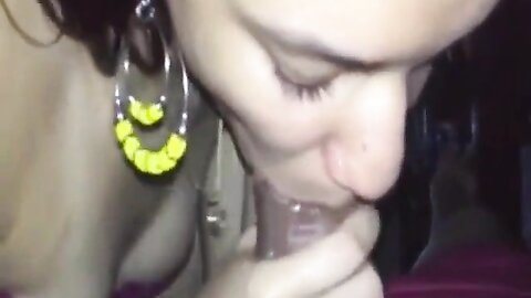 Awesome Bitch Sucking A Fat Cock And Making It Cum Hard