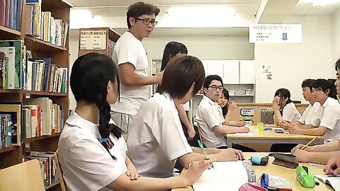 MUM-123 Real Creampie Pregnancy Fetish. 15 Pussy Injections Rina, Hairless