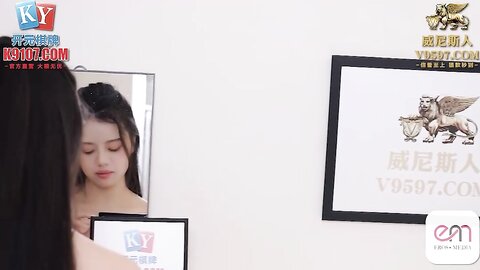 蜜桃传媒EMKY010兽欲继父迷奸清纯女儿