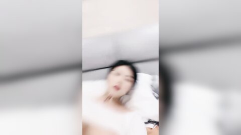 ❤❤网红姐妹花2，酒店双飞名场面，豹纹边黑丝袜，一起翘起屁股求操，紧致骚穴骑乘位，双女轮流骑乘位