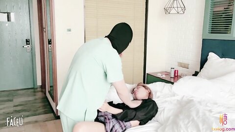 极品颜值Jk少女✅当男友不在身边时找他兄弟喂饱我，看似清纯的Jk少女 其实放学后是个渴望被大鸡巴灌满的小母狗