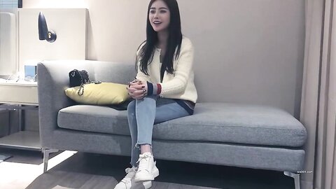 高颜大奶小姐姐 你这个怎么这么大吖 这个吊简直吊 老公我爽够了我错了 身材丰满被大鸡吧多姿势