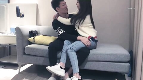 高颜大奶小姐姐 你这个怎么这么大吖 这个吊简直吊 老公我爽够了我错了 身材丰满被大鸡吧多姿势