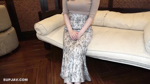 4513191 [no]****zynxzjo* Part 2! First Gokkun! Tall 169cm G-cup big tits white gal sequel! She`s got a triple shot with a gob-smacking oral breast ejaculation and a raw fuck! She looks like a gal, but she`s s...