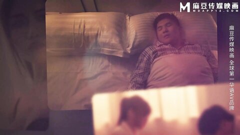 七夕物语MD-0250-1老婆爱上巨屌黑人同事