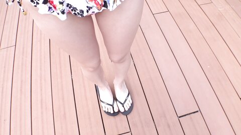 SKMJ-530 [4K] A Gal In A Swimsuit Meets A Virgin With A Big Dick At The Beach In Shonan And Tries A bareback Oil...