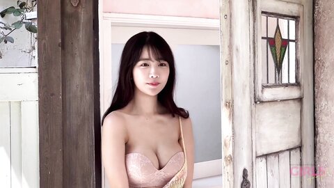 [Photobook] 2024.07.12 天羽希純 「Kiss Me Angel」 GIRLS graph. デジタル写真集