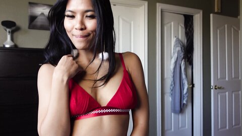 Stepbrother Gets A Boner When His Asian Stepsister Asks For Pictures J