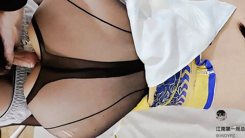 ⚡专约极品学妹大神『江南第一炮总』调教某大学02年清纯女大，在学校装作一副高高在上高冷的样子，在床上大方吃鸡巴