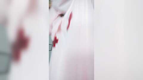 ❤️❤️纯欲系清纯美少女，露奶护士情趣装，扭腰摆臀诱惑，棒子猛捅骚逼，淫水白浆直流，无毛骚逼骑乘位