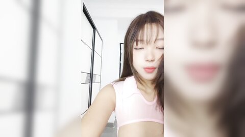 ❤️❤️纯欲系清纯美少女，露奶护士情趣装，扭腰摆臀诱惑，棒子猛捅骚逼，淫水白浆直流，无毛骚逼骑乘位