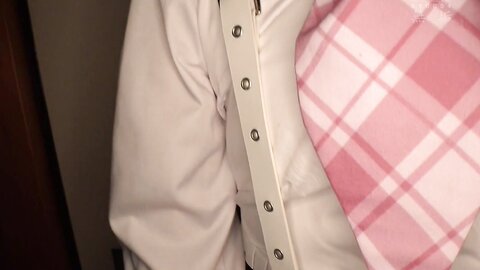 MUKC-071 A Gullible Underground Idol Who Can't Say No When Pushed. She Is Given All She Wants By An Old Man...