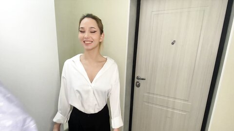 Realtor Lil Karina Shows His Master Class On Selling