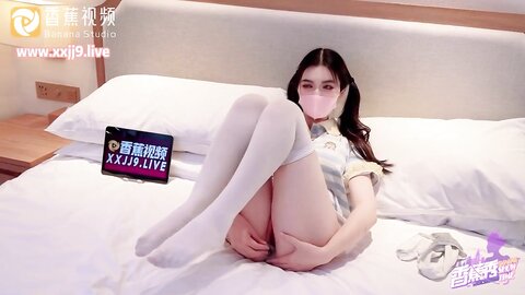 香蕉視頻xjx-003920231208剛滿18的我 被迫吃老師的雞巴-狐不妖