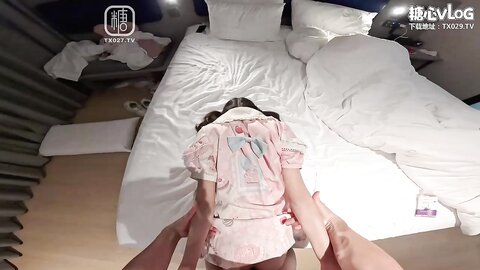 【极品❤️萝莉少女】软软兔✨ 洛丽塔妹妹口穴榨精 湿嫩蜜穴美妙酮体 公狗腰疾速输出 白带都干出来N次高潮 内射中出
