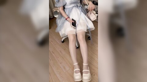 性感身材清纯气质学妹✅纤纤美腿玲珑身段劲爆完美身材，酥酥的每一寸皮肤 粉嫩的乳头 攻速拉满让小妹妹体验