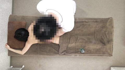 4518464 Exclusive50% OFF!*Half price until 26 Aug! [The slender beauty, who was shy and had a hard body, is completely relaxed by the erotic massage and opens up her lust! She is enjoying SP in a cowgirl posi...