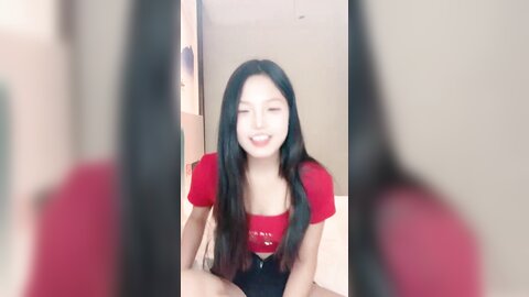 ❤❤纯欲系天花板7，甜美少女酒店约炮，一线天馒头B，脱掉裤子直接开干，怼入粉嫩小穴，一顿输出，进进出出爽翻