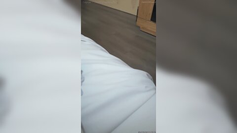 极品反差优雅气质尤物女神『Demi爹咪』✅白里透红的极品粉嫩身姿 近距离高清大屌抽插内射中出白虎美穴