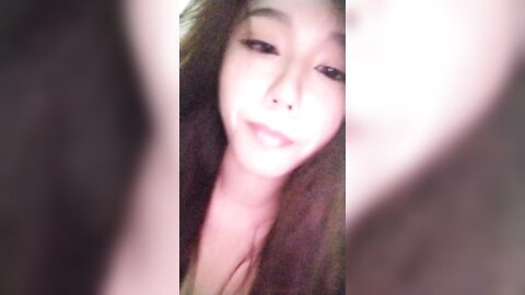 眼镜极品骚御姐，衬衣黑丝高跟鞋，Ol风十足，道具自慰被炮友操，骑乘位爆草骚逼，站立大长腿后入