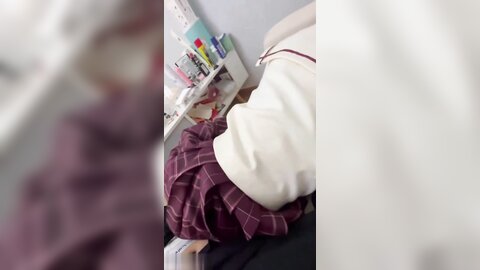 青春Jk萝莉美眉 求求你了 不可以不可以啊啊不要不要 你真会叫把我都叫射了 皮肤白皙带回家先无套输出