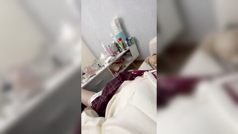 青春Jk萝莉美眉 求求你了 不可以不可以啊啊不要不要 你真会叫把我都叫射了 皮肤白皙带回家先无套输出