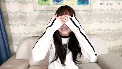 4522368 30% OFF!!![first shot]****zynxzjo* Hiyori (18) 146 cm 37 kg Cute with 2 experience. First time raw penetration, first time inside. After being left to play with a sucking thing in, she gets anal penet...