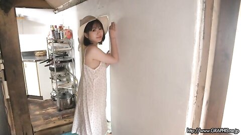 Graphis Gals – Kanan Amamiya 天宮花南 - Heartfelt Kiss Clip 03