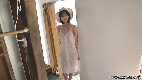 Graphis Gals – Kanan Amamiya 天宮花南 - Heartfelt Kiss Clip 03
