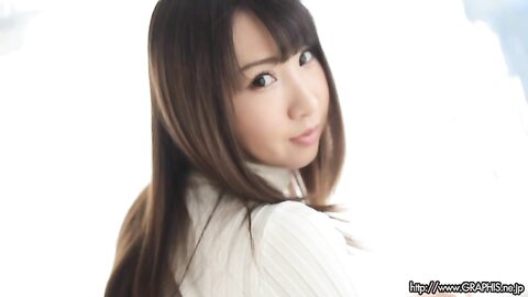 Graphis SUMMER SPECIAL 2022 – Honoka Shiina 椎名ほのか - EROS Clip 01