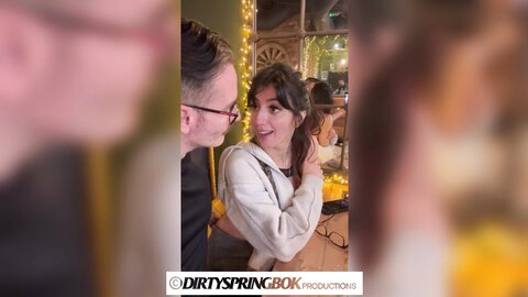 Aaliyah Yasin Gets Fingered At The Busy Restaurant
