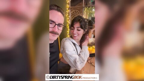 Aaliyah Yasin Gets Fingered At The Busy Restaurant
