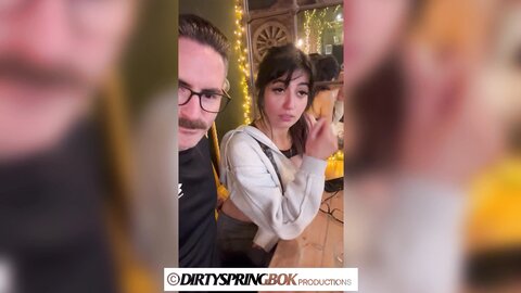 Aaliyah Yasin Gets Fingered At The Busy Restaurant