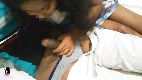 Sri Lankan Room Sex 2003 කෑල්ල බෑමයි කියද්දි රූම් එක්ක ගිය