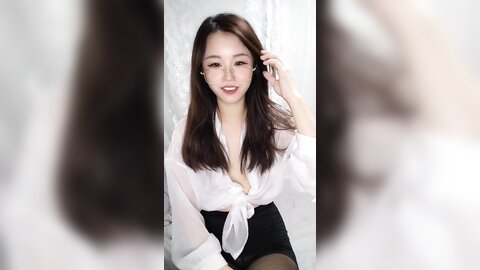 ❤❤御姐风尤物小少妇，韵味十足，黑丝大肥臀，骑乘位屁股撞击，很是Q弹，操完道具自慰