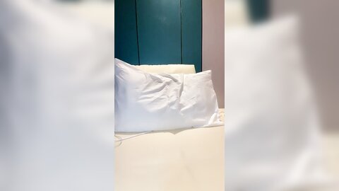 ❤❤金发漂亮小姐姐，寂寞在家发骚，粉红色乳夹，道具抽插骚穴，按摩器轮番上，极度淫骚