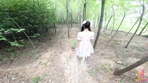 【极品❤️萝莉少女】软软兔✨ 猥琐大叔野外套路饮尿04年嫩妹 爆艹后入洛丽塔 激荡呻吟 二连发中出内射爽翻