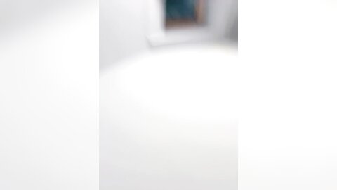 两男三女露脸激情5P，淫乱的房间激情不断，激情上位爆草抽插，看着好姐妹深喉大鸡巴，多体位蹂躏抽插好刺激