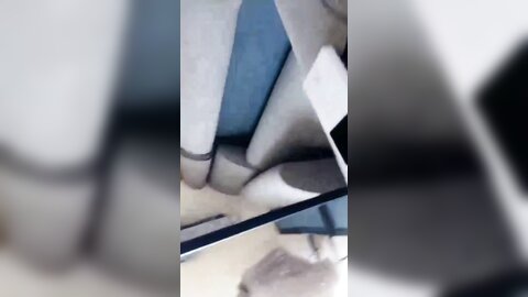 大奶轻熟女 大白天在家被小哥多姿势无套输出 从房间操到阳台 奶子哗哗 爽叫连连