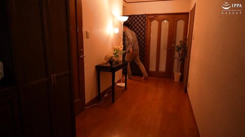 FOCS-215 Seduced By The Adulterous Neighbor Mini-girl Next Door...the Old Familiar Girl Grows Up To Be An...