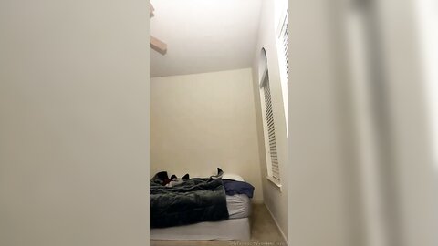 Vanessa Taylor Video 003