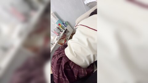 Jk短裙小妹还是懂点江湖规矩❤️吃完饭就去开房操的直乱叫